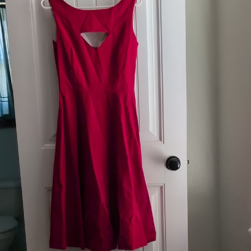 Bettie Page Elegant Backless Red Dress